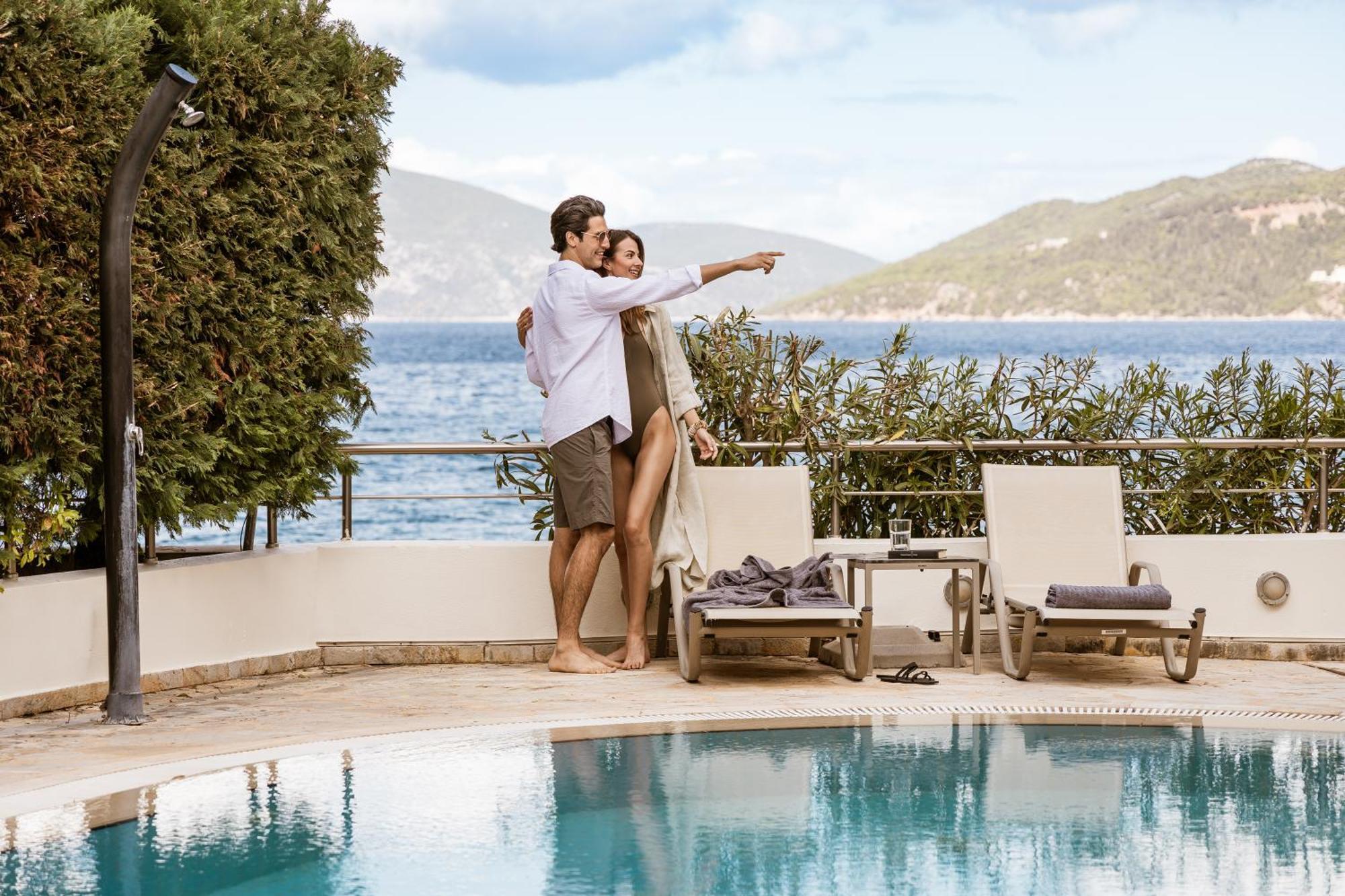 Meliti Waterfront Suites Karavomylos Exteriér fotografie